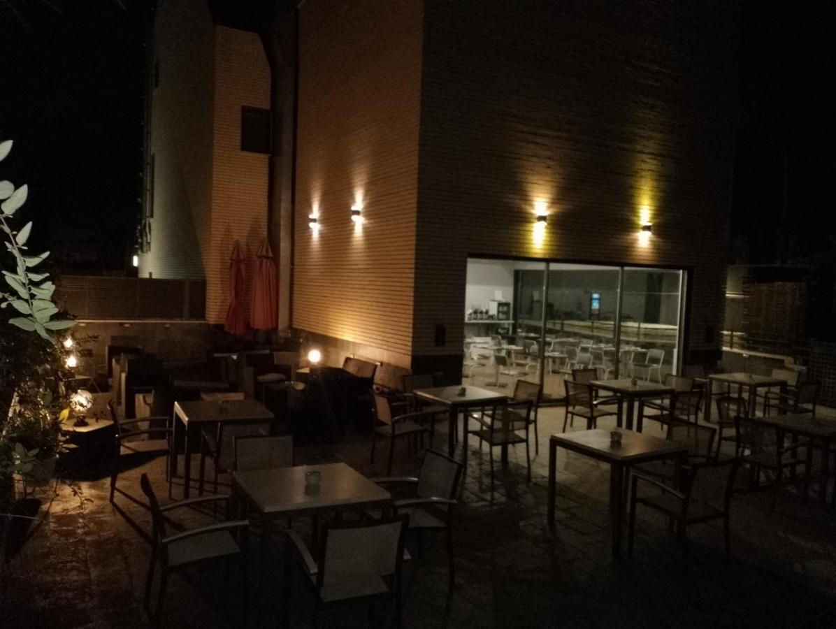 H La Cabana Pozuelo de Alarcón Buitenkant foto