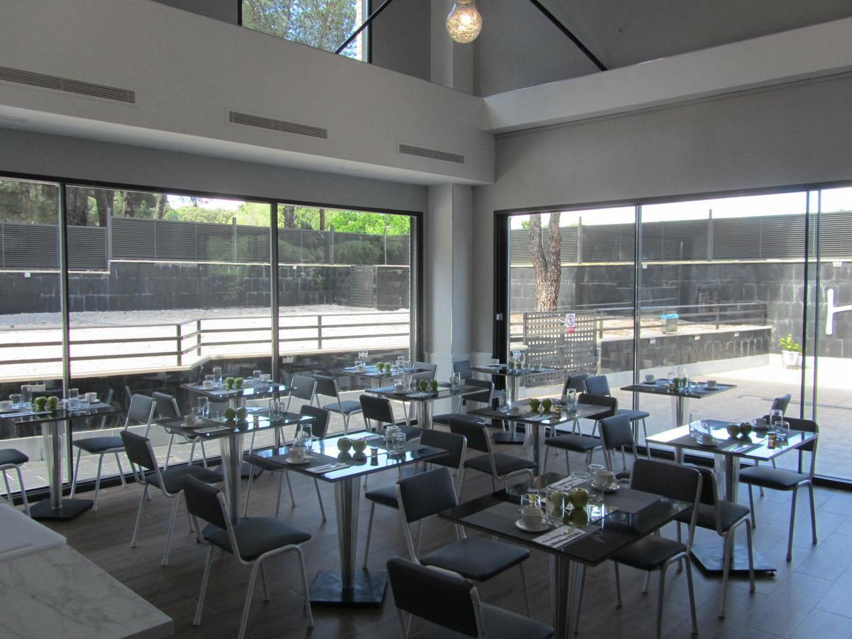 H La Cabana Pozuelo de Alarcón Buitenkant foto