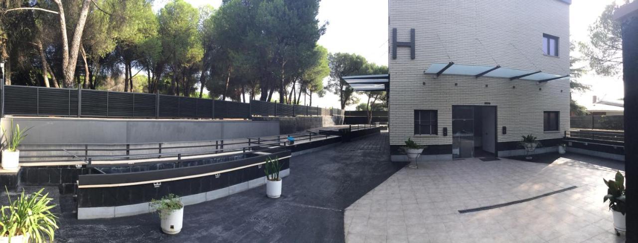 H La Cabana Pozuelo de Alarcón Buitenkant foto